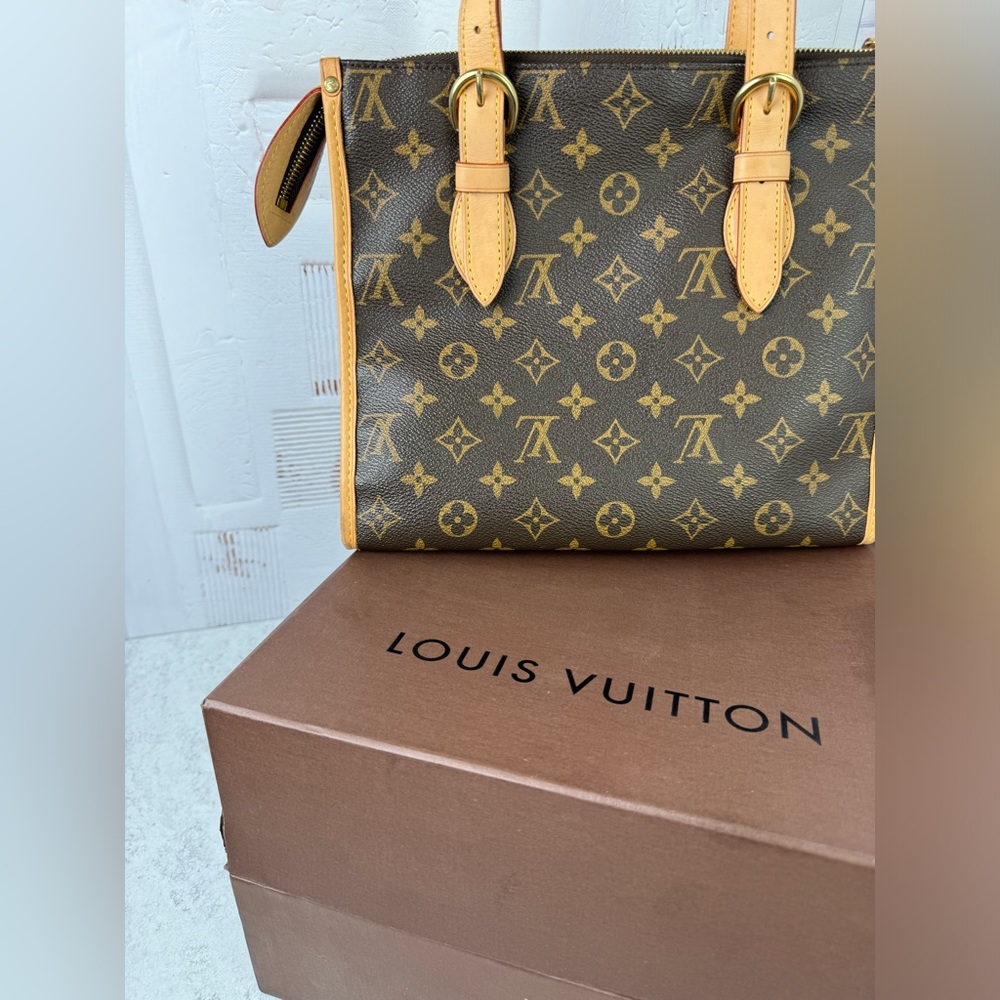 Louis Vuitton Hand Bag